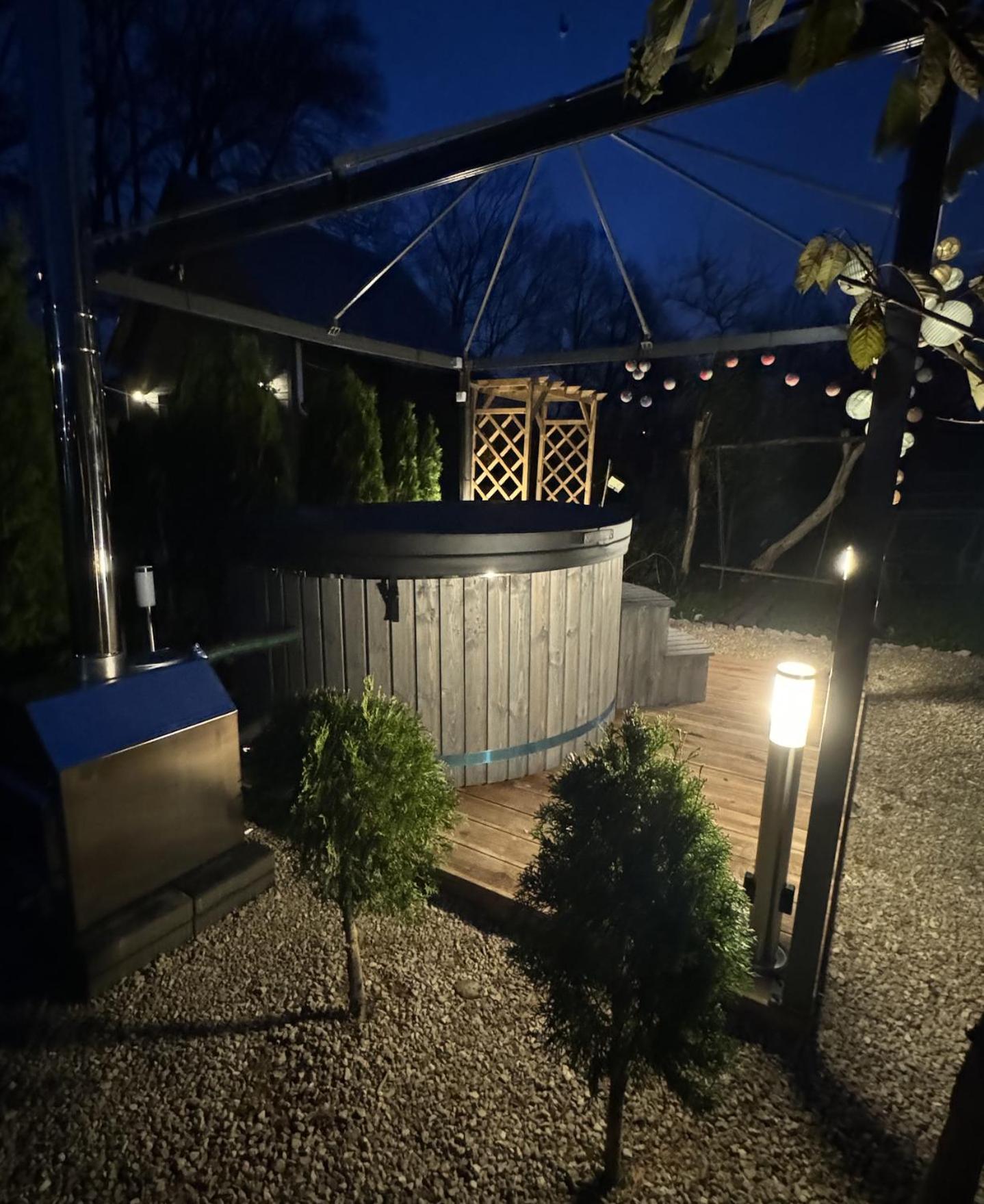 Amazing Little House On An Island With Garden Villa Riga Eksteriør bilde